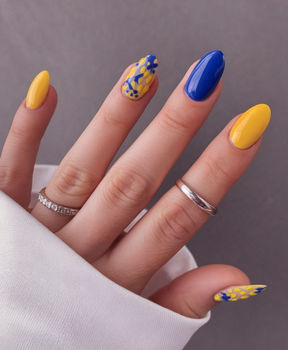 July Nails Ideas 2025: Red, White, and Blue Designs for Summer Inspiration