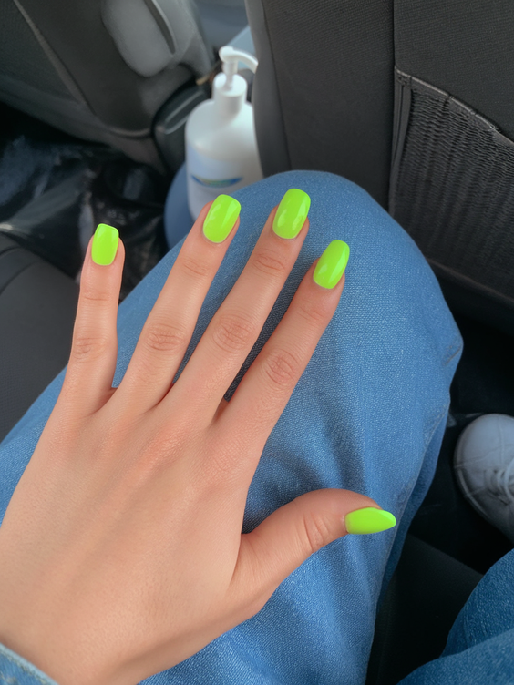 Summer Green Nails Ideas 2025: Bold Designs, Pretty Art, Simple Square, Neon Colors, and Almond Shape Trends