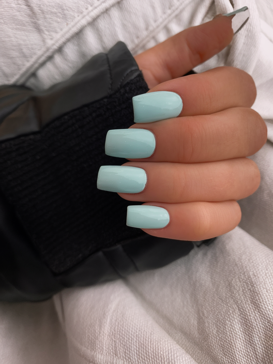 Basic Summer Nails Ideas 2025: Almond, Square, Neon, Solid & Simple Designs for Spring/Summer Fun