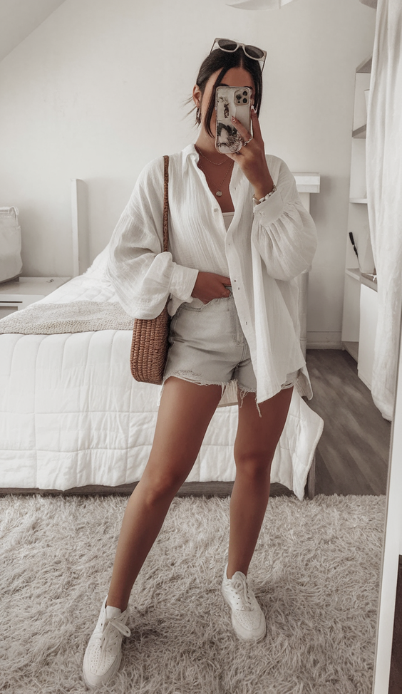 June Outfits Ideas 2025: Chic Summer Looks for Every Day, From Brunch Dates to Flower Markets
