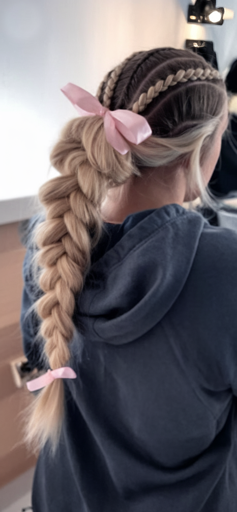 July Hairstyles Ideas 2025: Effortless Braids, Buns, and Creative Looks for Summer Inspiration