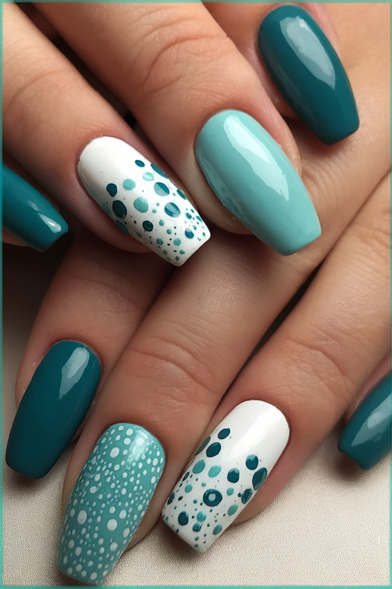 Summer Nail Design Ideas 2025: Bold Colors, Ombre Styles, and Classy Pink Acrylic Inspirations