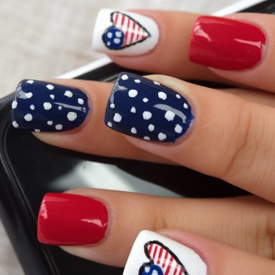 Simple Fourth of July Nails Ideas 2025 for Easy Patriotic Manicures at Home This Independence Day