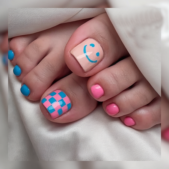 July Toe Nails Ideas 2025: Patriotic, Neon, and Simple Fourth Designs for Summer Pedicures