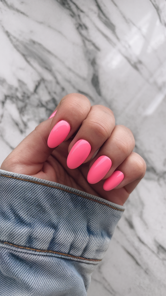 Pretty Summer Nails Ideas 2025 for Every Mood – Bold Colors, Pastels, and Simple Almond Designs