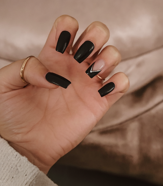Summer Black Nails Ideas 2025 That Are Short, Trendy, and Totally Wearable for All Skin Tones