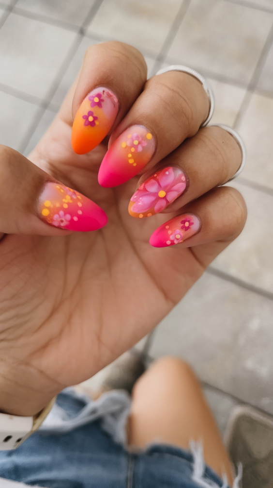 Tropical Sunset and Palm Tree Hawaii Nails Ideas 2025 for Vibrant Summer Vibes
