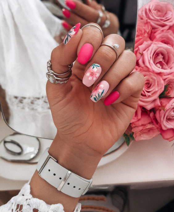 Summer Pink Nails Ideas 2025 to Match Your Skirt Outfit and Solid Gel Toenails for Vacation