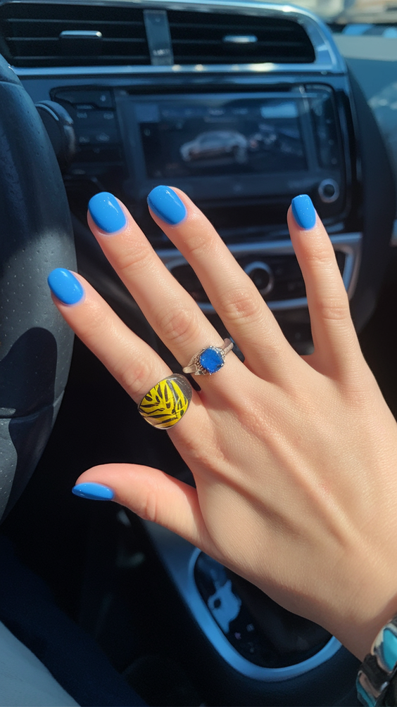 Simple Summer Nails Ideas 2025: Pastel, Neon & Solid Colors for Effortless Seasonal Manicure Inspiration