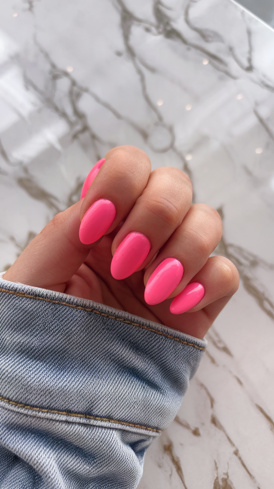 Simple Round Nails for Summer 2025 – Inspo for Gel, Acrylic, and Dip Designs That Last