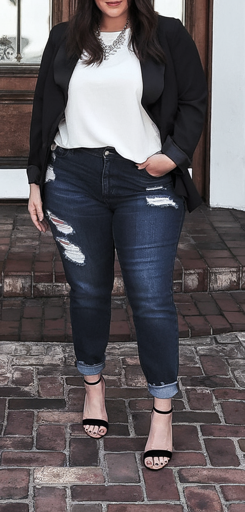 Fall Plus Size Outfit Ideas for 2025: Cozy Layers, Denim Trends, and Effortless Autumn Aesthetic