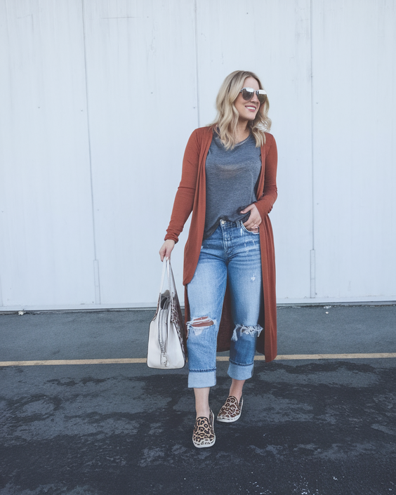 Mom Outfits Ideas for Fall 2025: The Ultimate Stylish Guide for Busy Moms and Everyday Adventures
