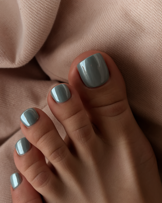 Toe Nail Ideas August 2025: The Best Pedicure Colors and Designs for Late Summer