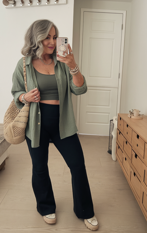 Fall Fashion Outfits 2025 for Women Over 60: Elegant and Comfortable Looks to Try
