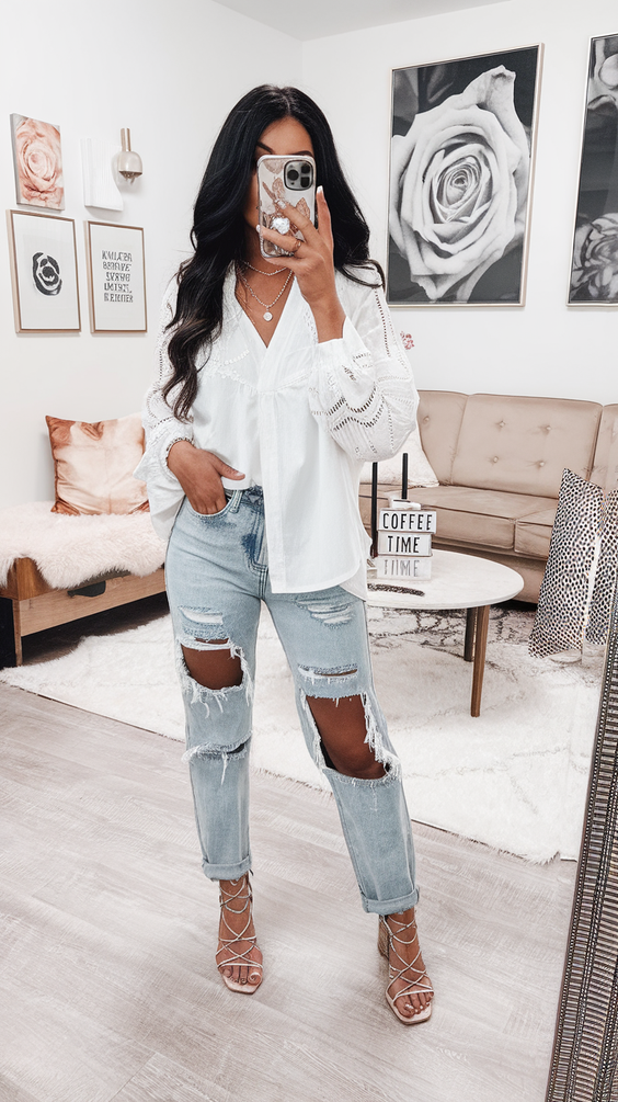 Effortless August Outfits Women Will Love in 2025