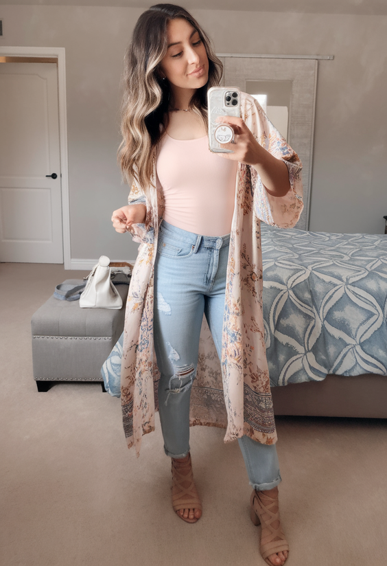 Effortless August Outfits Women Will Love in 2025