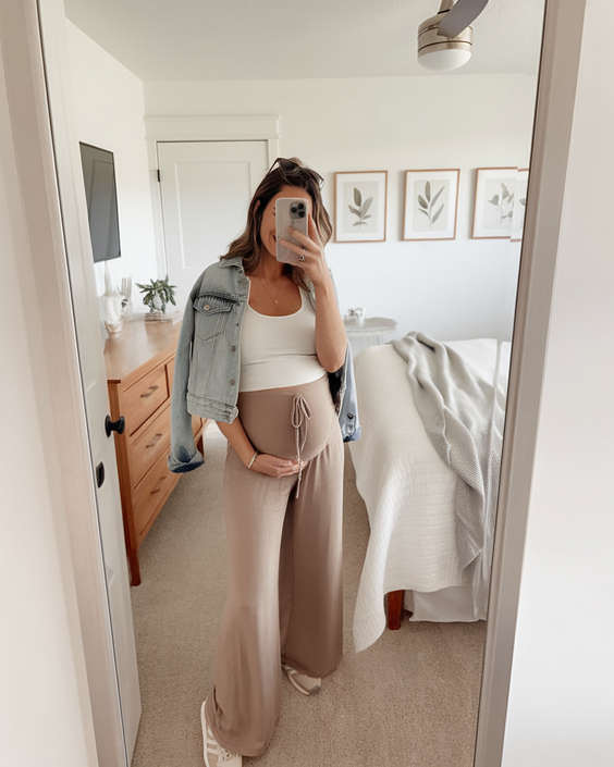 2025 Fall Pregnancy Fashion: Cute & Comfortable Maternity Outfits
