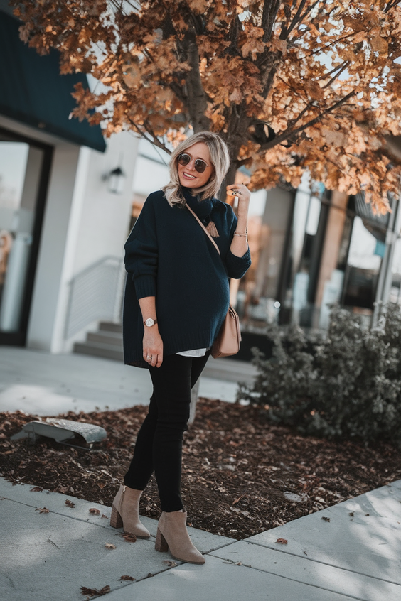 Fall Outfits for Pregnant Women 2025: Cozy Dresses, Leggings Looks, and Stylish Layering Ideas