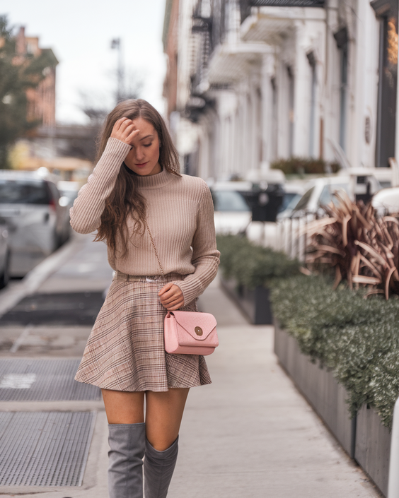 Fall Fashion Trends for Women 2025: Essential Outfits and Street Style Inspiration for All Ages