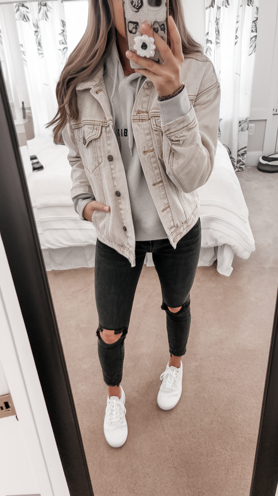 How to Dress to Impress: First Day of School Outfits Ideas for Highschool Freshmen 2025