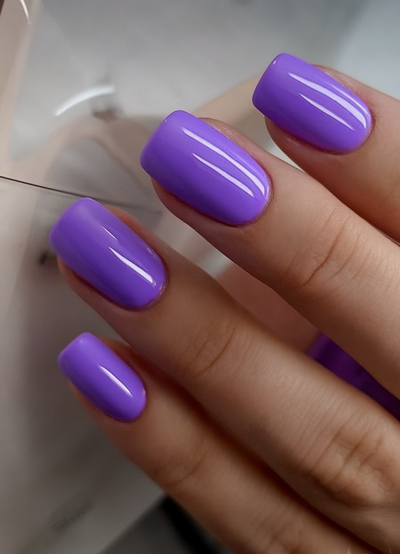 Fun Nail Color Ideas for August 2025: Try These Trending Neon, Pastel, and Chrome Shades This Month