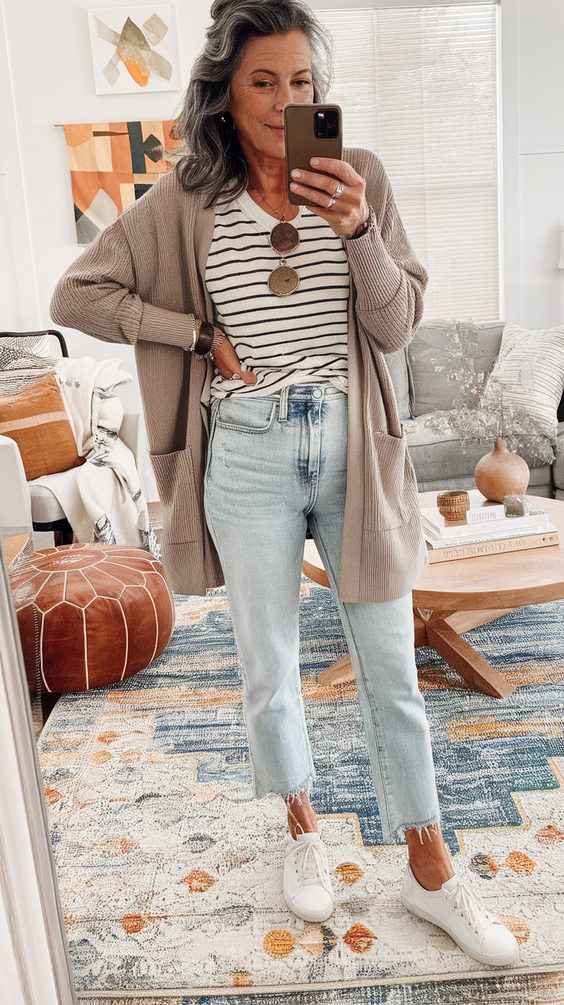 Fall Fashion Outfits 2025 for Women Over 60: Elegant and Comfortable Looks to Try
