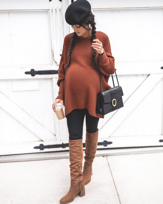Fall Outfits for Pregnant Women 2025: Cozy Dresses, Leggings Looks, and Stylish Layering Ideas