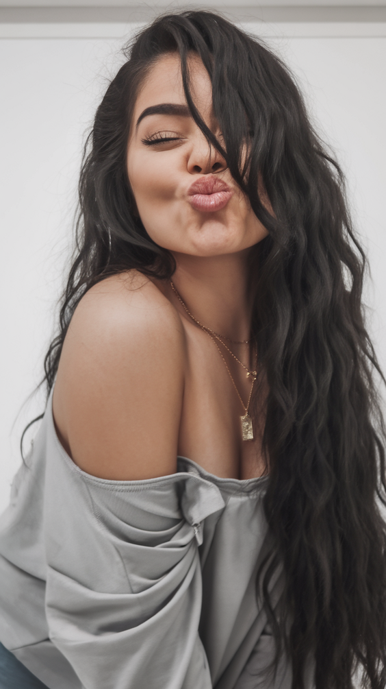 2025 Fall Latina Hair Color Ideas: Best Trends for Brown Skin, Brunettes, and Bold Blondes