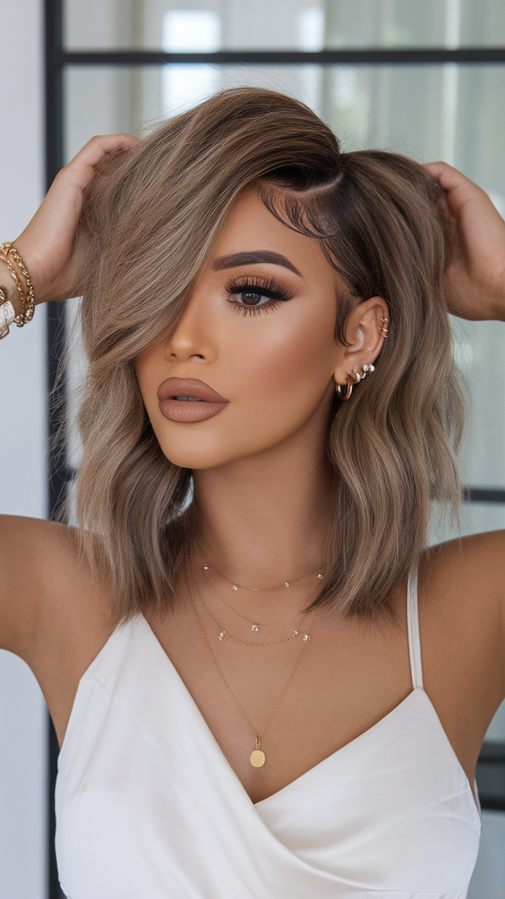 Fall Oval Face Haircuts: The Top Trendy Cuts and Styles to Try for Autumn 2025