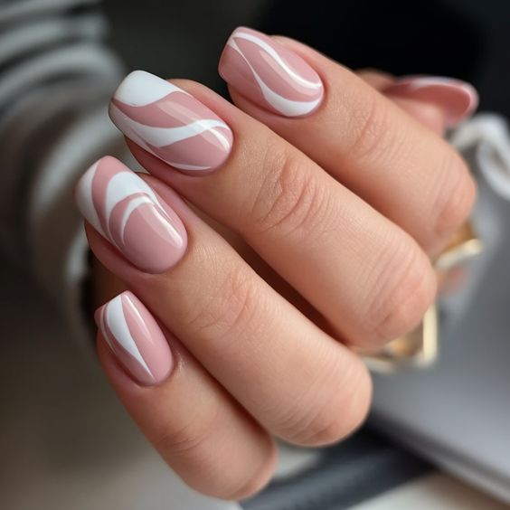Trendy Minimalist Fall Nails 2025 Looks: Chic and Simple Designs for Autumn-Inspired Manicures