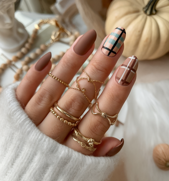 2025 Fall Nails Art Ideas: Trendy Designs, Minimalist Tips, and Easy Autumn Nail Inspo for Beginners