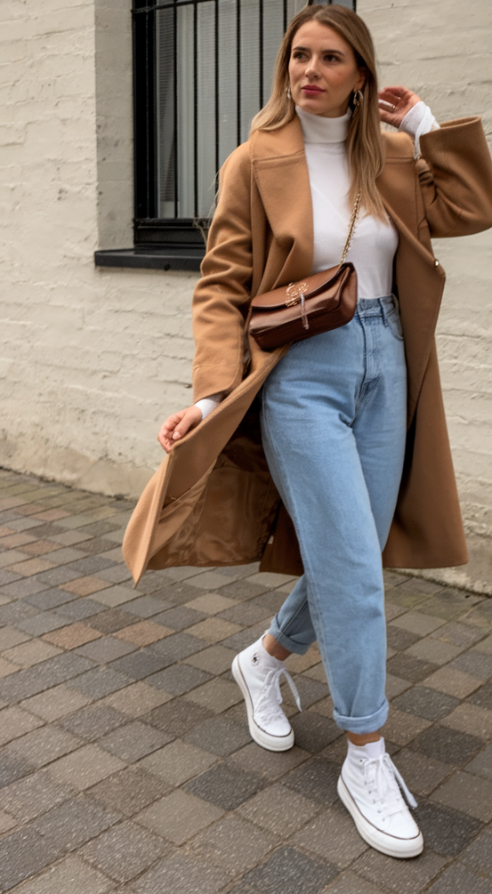 Warm Fall Outfits 2025: Cozy Layered Looks and Weather-Ready Styles for Every Woman