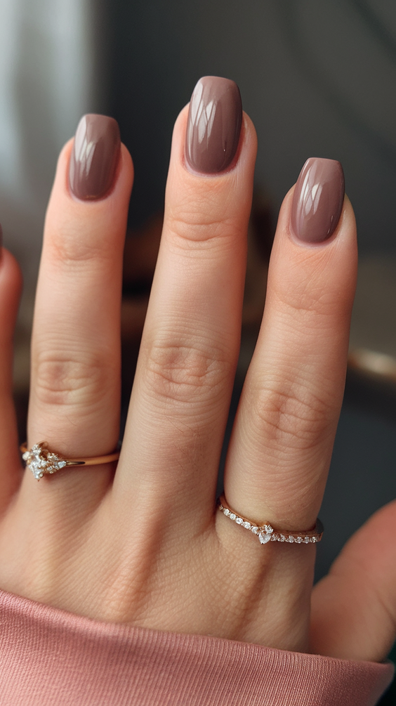 Fall Season Nail Ideas 2025: The Hottest Trends, Colors, and Designs for a Stylish Autumn Manicure