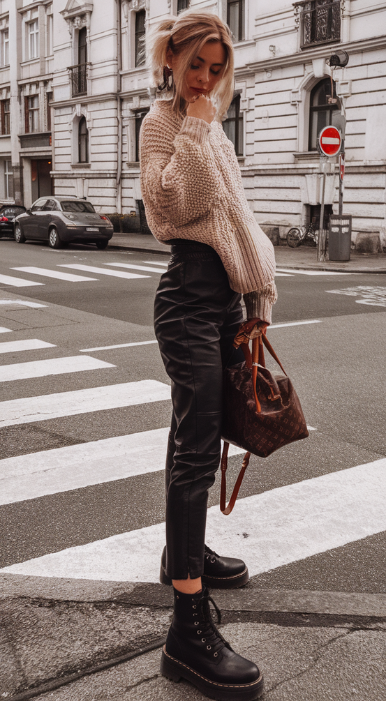 Adorable & Cozy Fall 2025 School Outfits – Trendy & Comfy Looks for Class