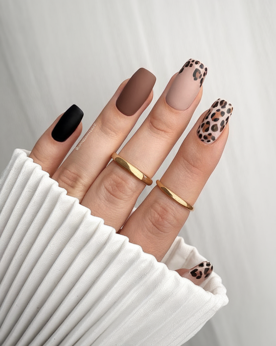 Trendy Fall Acrylic Nails 2025: Short & Long Nail Art Ideas for Autumn – Latest Designs & Inspiration