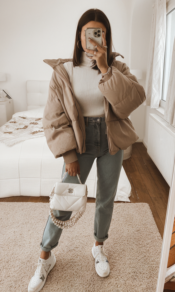 Warm Fall Outfits 2025: Cozy Layered Looks and Weather-Ready Styles for Every Woman