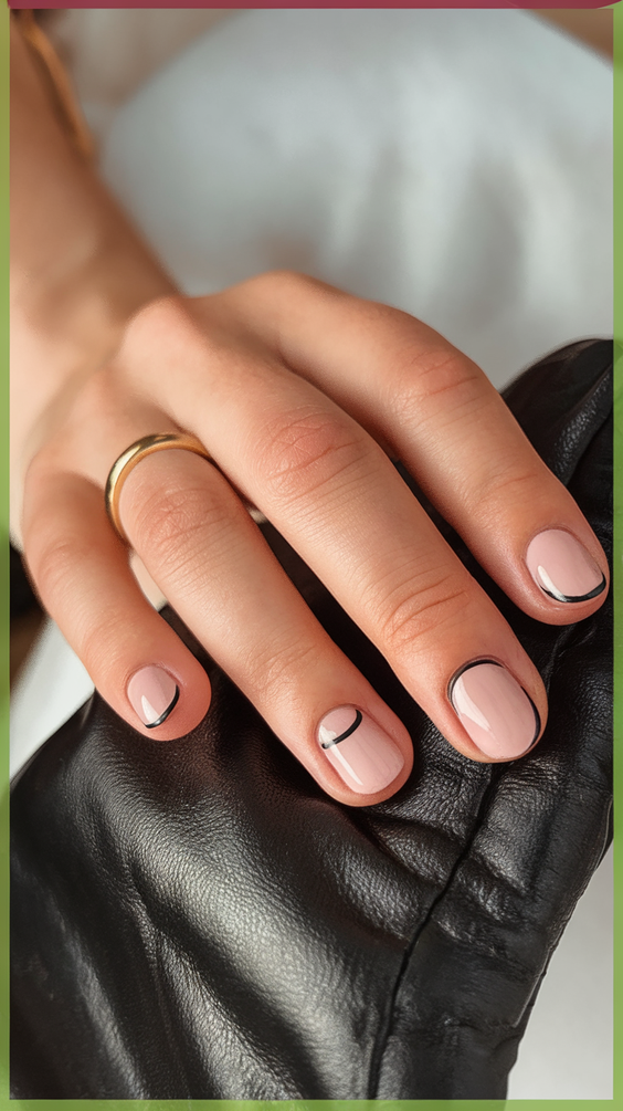 Trendy Minimalist Fall Nails 2025 Looks: Chic and Simple Designs for Autumn-Inspired Manicures