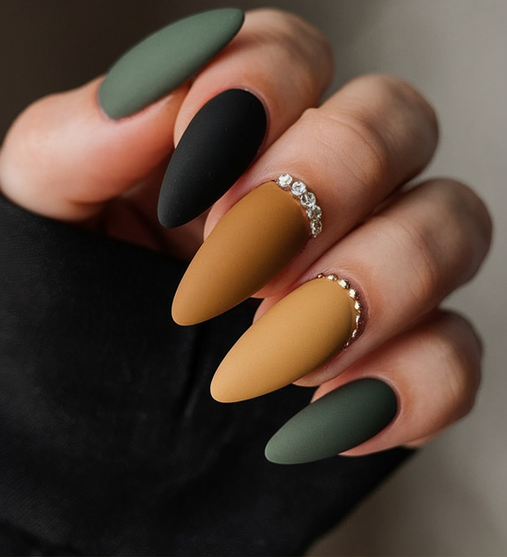 Top Fall 2025 Nail Color Shades: Must-Try Trends for Seasonal Style & Chic Manicure Inspiration