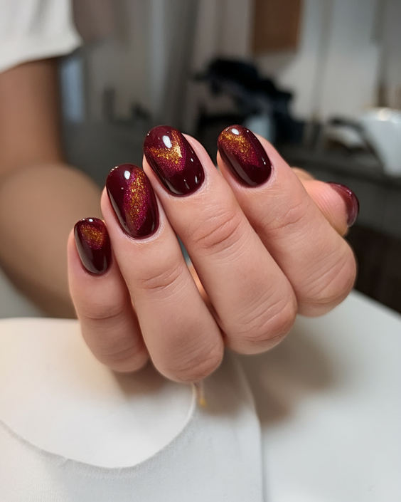 Stylish Fall Cat Eye Nails 2025 – Magnetic Designs That Will Elevate Your Autumn Look Instantly