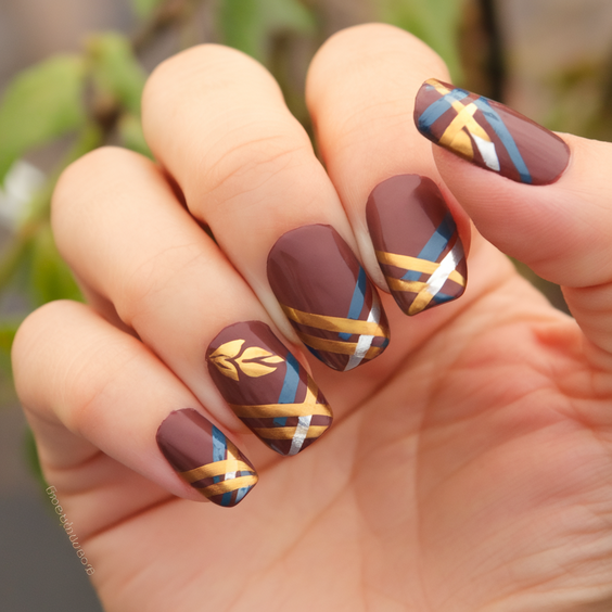 Trendy Fall Manicure 2025 Styles That Combine Seasonal Colors, Artistic Patterns, and Elegant Finishes