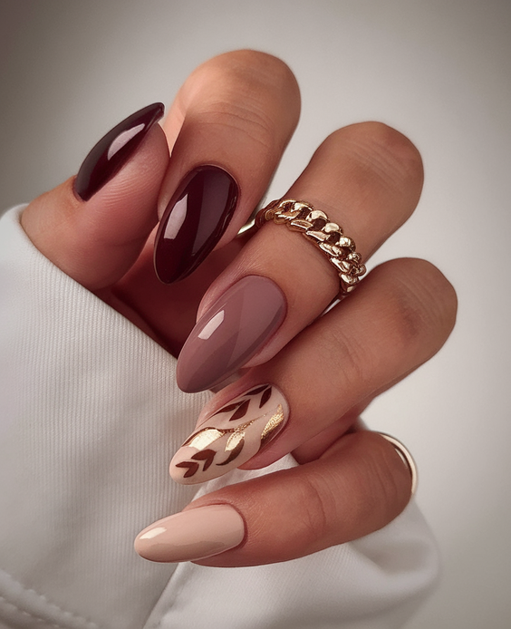 Trendy Fall Manicure 2025 Styles That Combine Seasonal Colors, Artistic Patterns, and Elegant Finishes