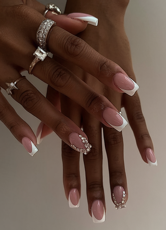 Fall French Tip Nails 2025: Chic, Modern, and Timeless Designs for the Perfect Seasonal Manicure