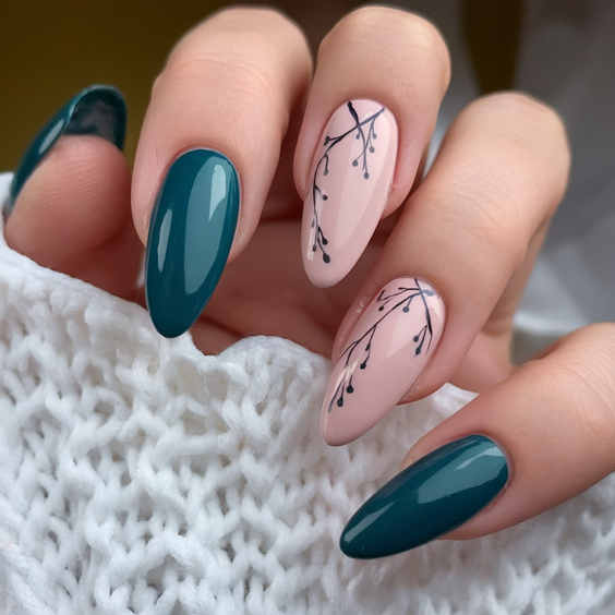 Fall Oval-Shaped Nails Ideas 2025 to Inspire Your Next Cozy Season Manicure with Elegant Designs