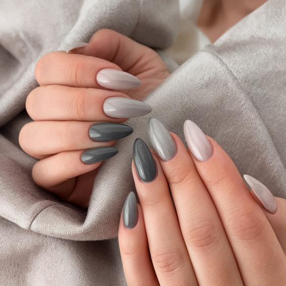 Fall Oval-Shaped Nails Ideas 2025 to Inspire Your Next Cozy Season Manicure with Elegant Designs
