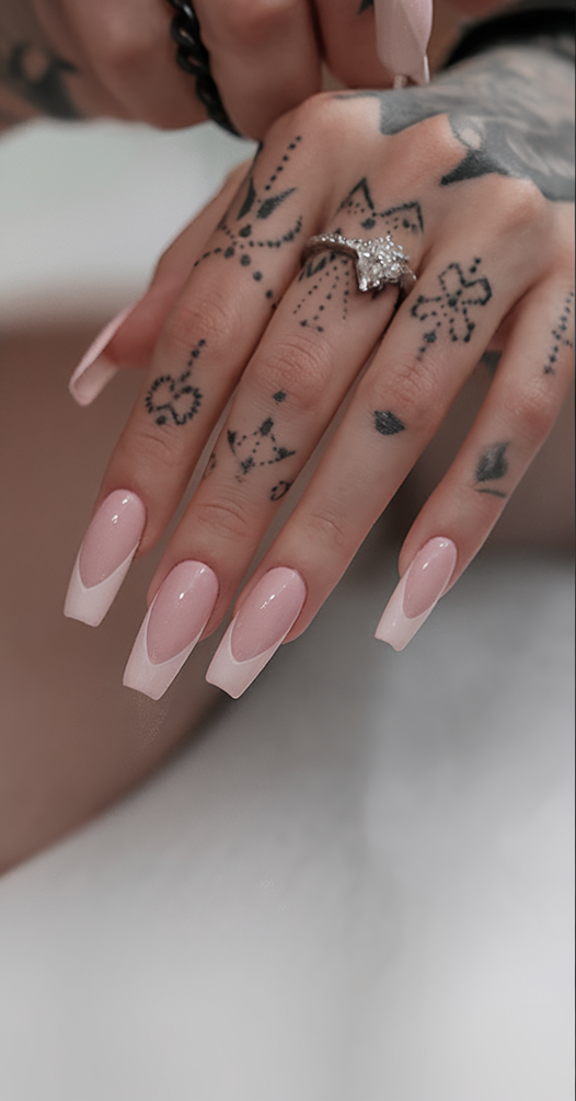 Fall French Tip Nails 2025: Chic, Modern, and Timeless Designs for the Perfect Seasonal Manicure