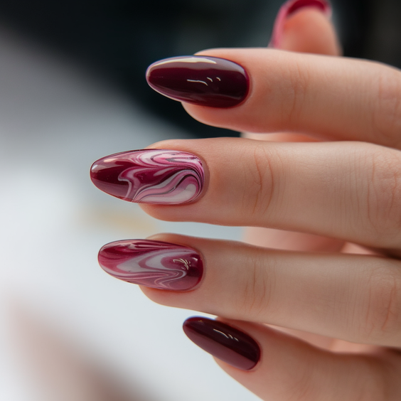 Trendy Fall Manicure 2025 Styles That Combine Seasonal Colors, Artistic Patterns, and Elegant Finishes