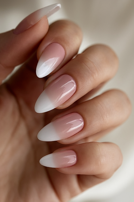 Trendy Fall Almond Nails 2025: 20 Elegant Designs to Inspire Your Seasonal Manicure