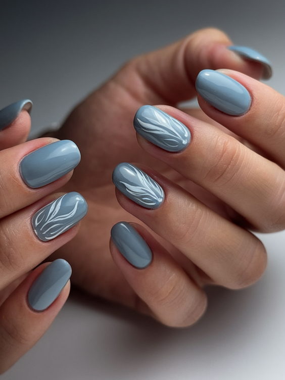 Fall Oval-Shaped Nails Ideas 2025 to Inspire Your Next Cozy Season Manicure with Elegant Designs