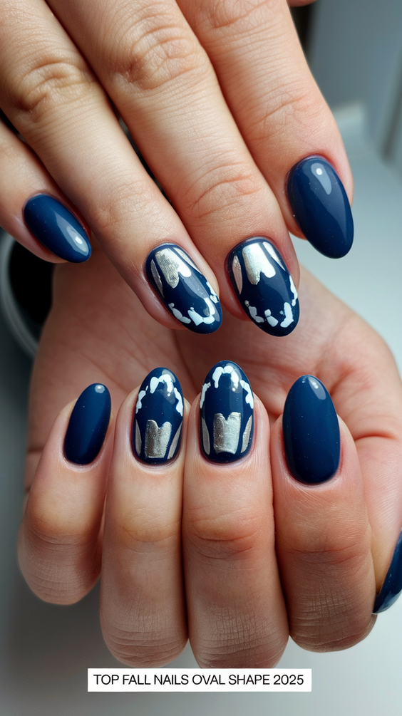 Fall Oval-Shaped Nails Ideas 2025 to Inspire Your Next Cozy Season Manicure with Elegant Designs