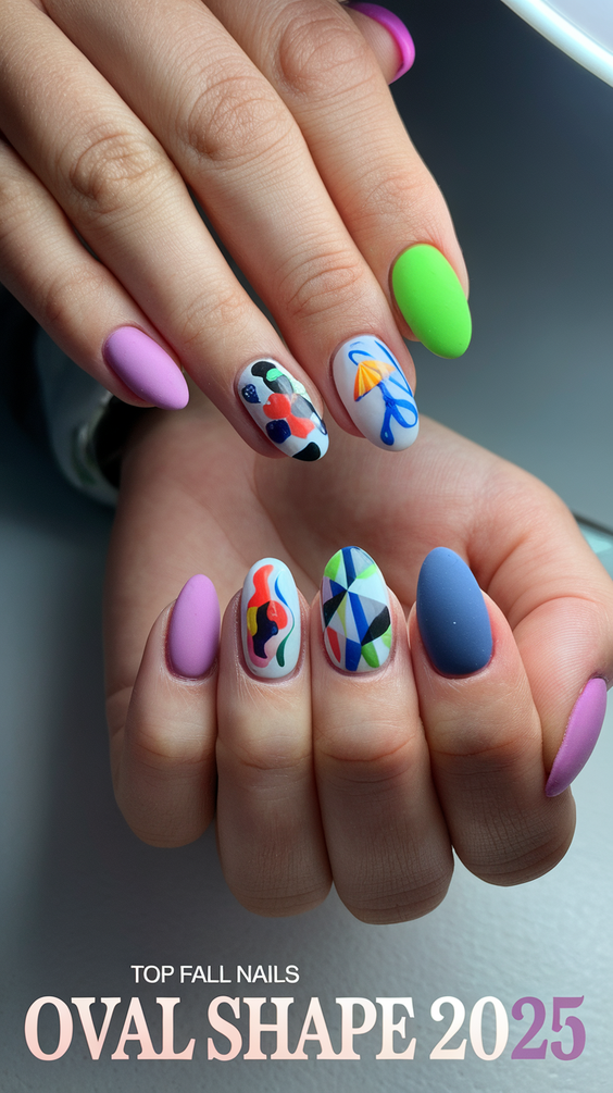 Fall Oval-Shaped Nails Ideas 2025 to Inspire Your Next Cozy Season Manicure with Elegant Designs